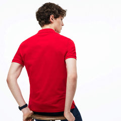 Pull homme rouge en coton inspiré du style Lacoste, avec finition polo, parfait pour un usage quotidien ou professionnel.