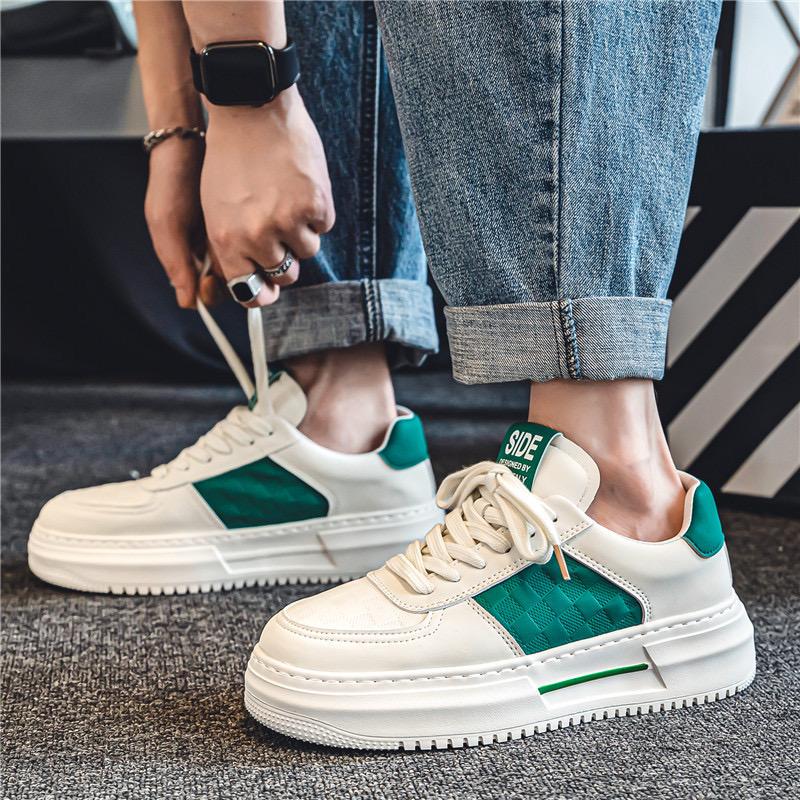 Chaussure inspirée du style boutique chaussure, idéale pour un look moderne et confortable. Cette paire combine basket sport, chaussures de sport, et détails comme chaussure de sport, parfaite comme basket blanche homme.