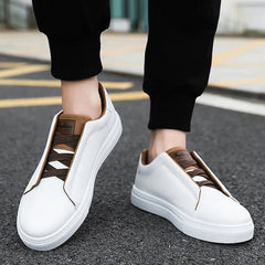 Basket homme au design sport chic offrant une allure moderne et élégante.