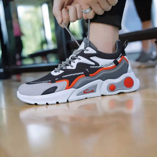 Chaussure pour homme inspirée du style Skechers, idéale comme chaussure de sport ou baskets en soldes.

