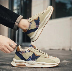 Sneakers femme élégantes proposées en boutique chaussure, parfaites pour un style moderne et décontracté. Cadeau idéal pour femme.